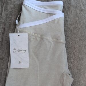 BuffBunny Cream Leggings with White Trim